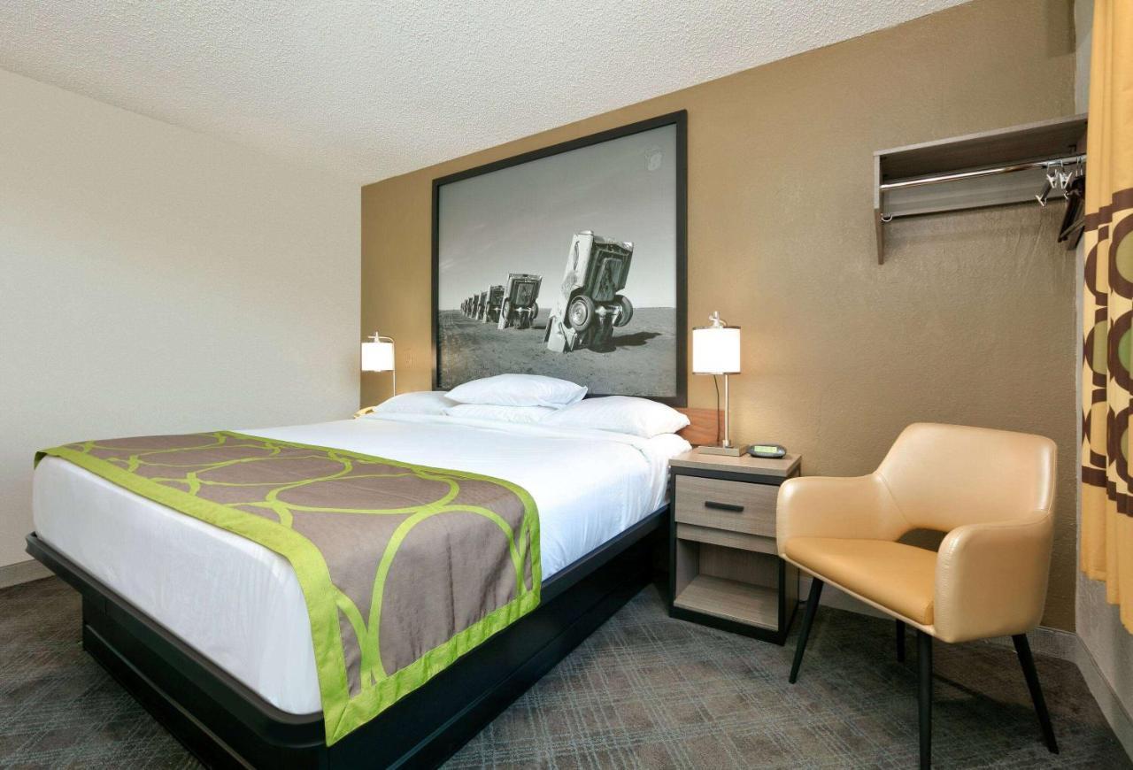 Super 8 By Wyndham Amarillo Hotel Buitenkant foto