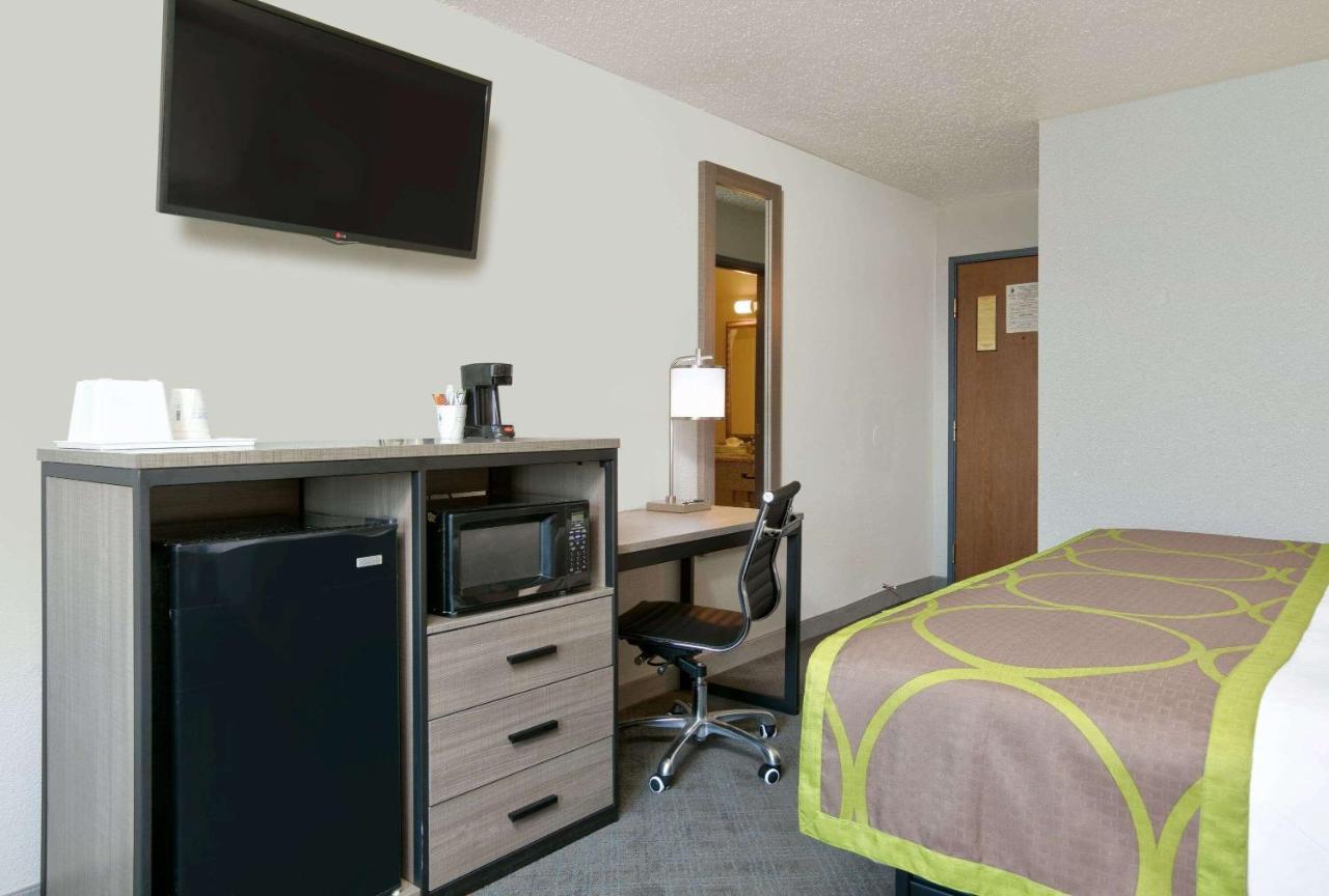 Super 8 By Wyndham Amarillo Hotel Buitenkant foto